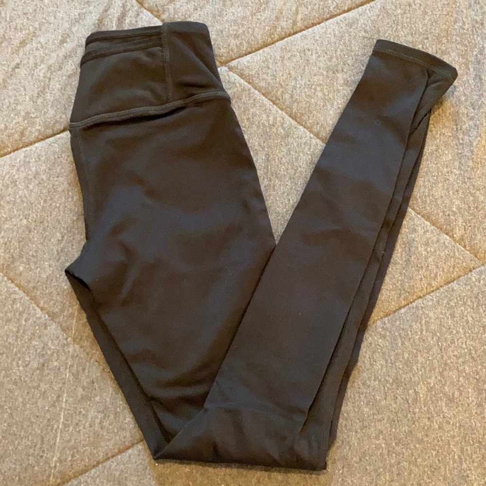 Fabletics High-Waisted Pocket Legging